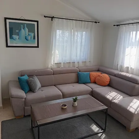 Appartement Ika Umag