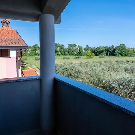 Appartement Ika Umag