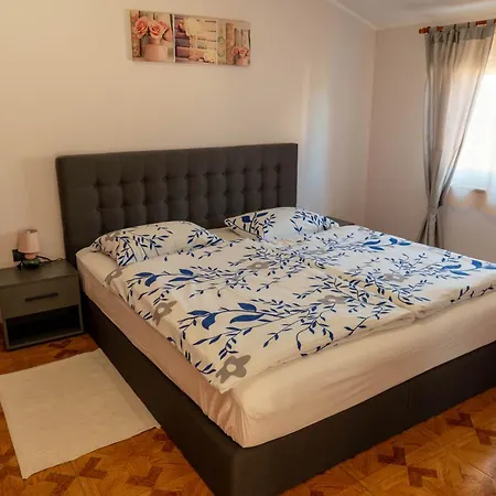 Ika Appartement *