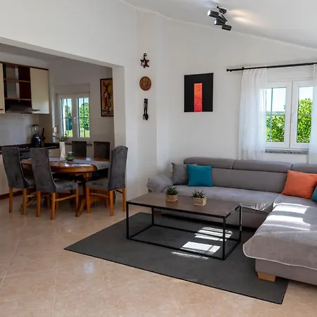 Ika Appartement *
